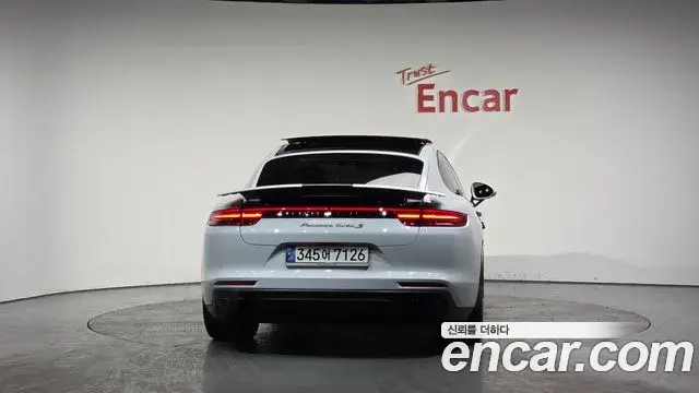 Porsche Panamera 2018 — Şəkil 2/20