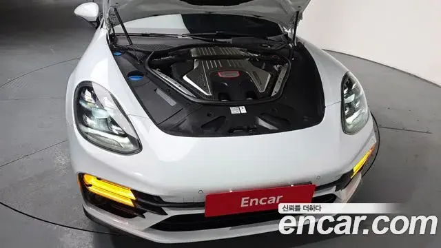 Porsche Panamera 2018 — Şəkil 19/20
