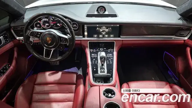 Porsche Panamera 2018 — Şəkil 20/20