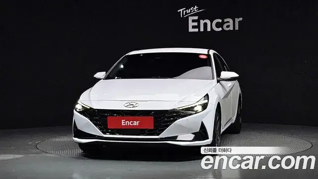 Hyundai The New Avante Hybrid 2023 — Photo 11/20