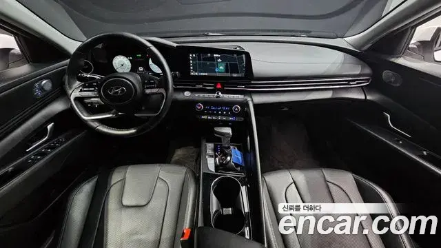Hyundai The New Avante Hybrid 2023 — Photo 6/20