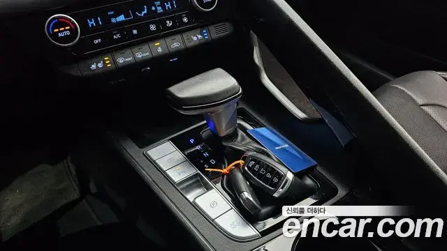 Hyundai The New Avante Hybrid 2023 — Photo 15/20