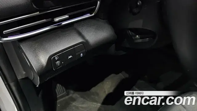 Hyundai The New Avante Hybrid 2023 — Photo 8/20
