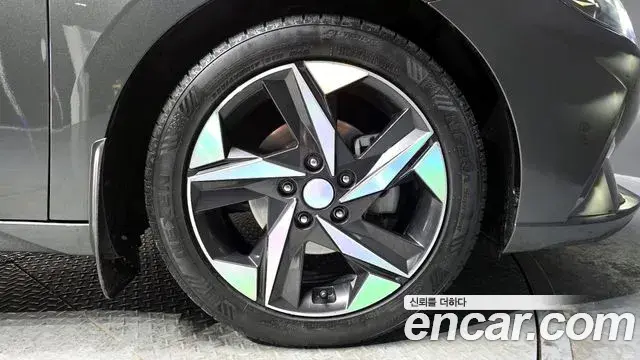 Hyundai The New Avante Hybrid 2021 — ფოტო 17/20