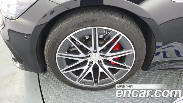 Mercedes-Benz AMG GT 2023 — Photo 11/20