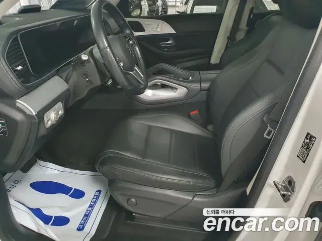 Mercedes-Benz GLE-Class 2021 — Photo 17/17