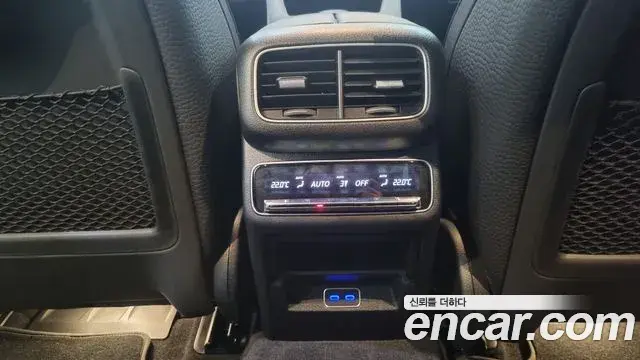 Mercedes-Benz GLE-Class 2025 — ფოტო 8/18