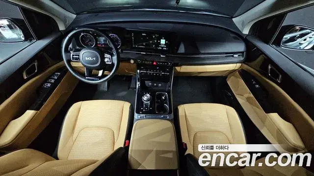 Kia Carnival 2023 — Фото 10/20