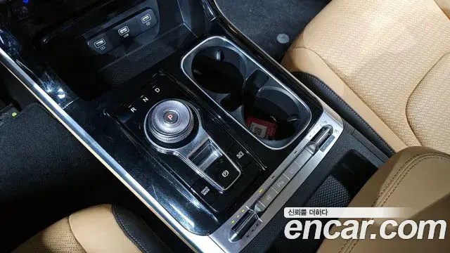 Kia Carnival 2023 — Фото 7/20