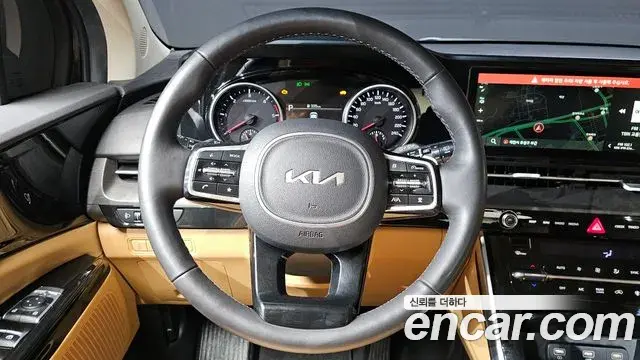 Kia Carnival 2023 — Фото 15/20
