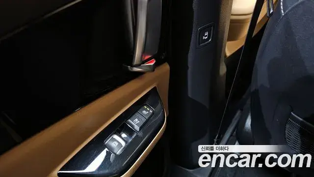 Kia Carnival 2023 — Фото 19/20