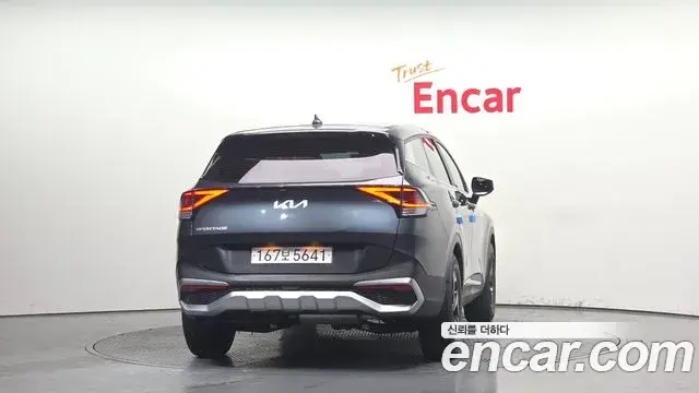 Kia Sportage 2021 — Photo 7/20