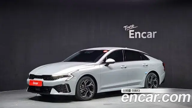 Kia K5 2025 — Şəkil 17/20