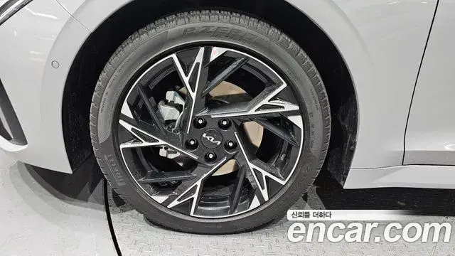 Kia K5 2025 — Şəkil 13/20