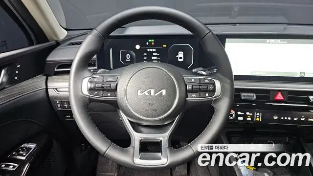 Kia K5 2025 — Şəkil 19/20