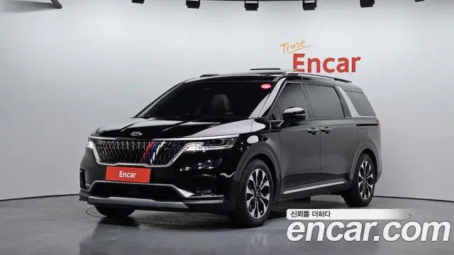 Kia Carnival 2021 — Фото 1/20