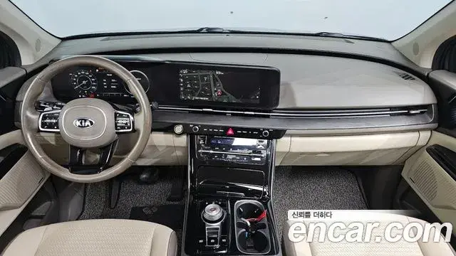 Kia Carnival 2021 — Фото 7/20
