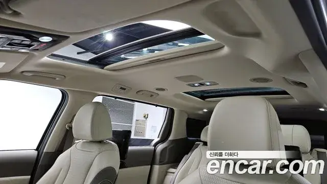 Kia Carnival 2021 — Фото 19/20