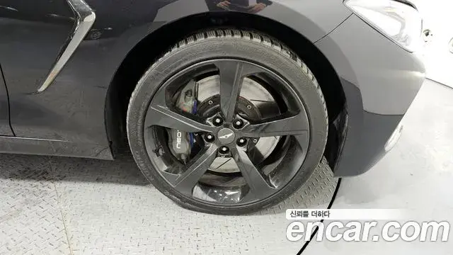 Genesis G70 2019 — Photo 8/20