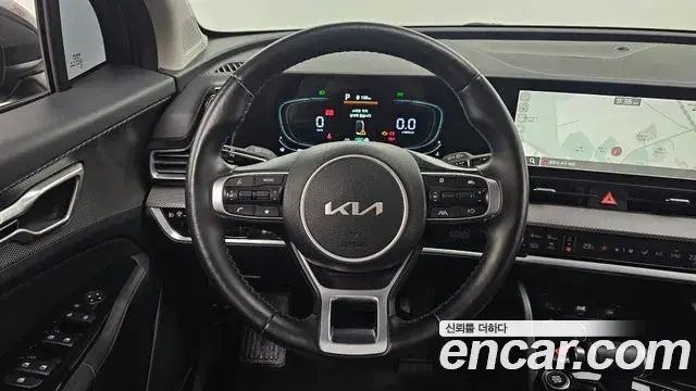 Kia Sportage 2021 — Фото 13/20