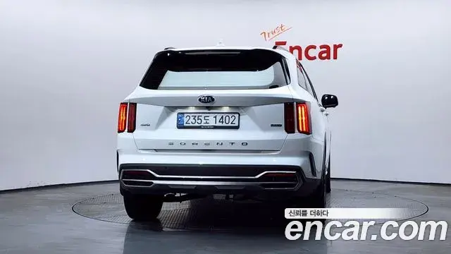 Kia Sorento 2021 — ფოტო 8/20