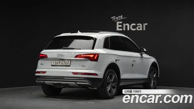 Audi Q5 2021 — ფოტო 4/20