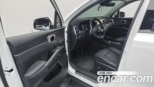 Kia Sorento 2021 — Фото 11/20