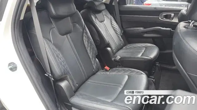 Kia Sorento 2021 — Фото 12/20