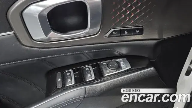 Kia Sorento 2021 — Фото 16/20