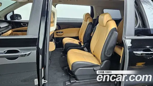 Kia Carnival 2022 — Фото 11/20