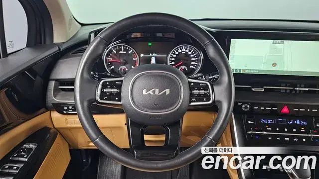 Kia Carnival 2022 — Фото 15/20