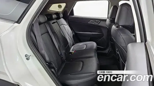 Kia Sportage 2022 — ფოტო 6/20
