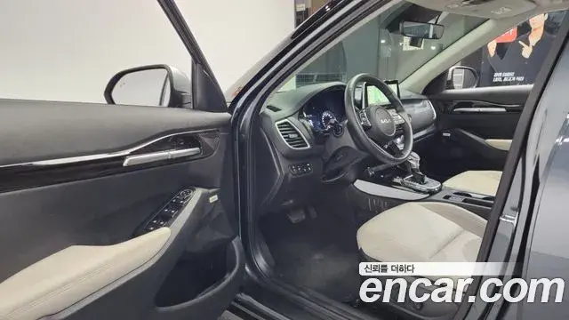 Kia Seltos 2021 — ფოტო 8/20