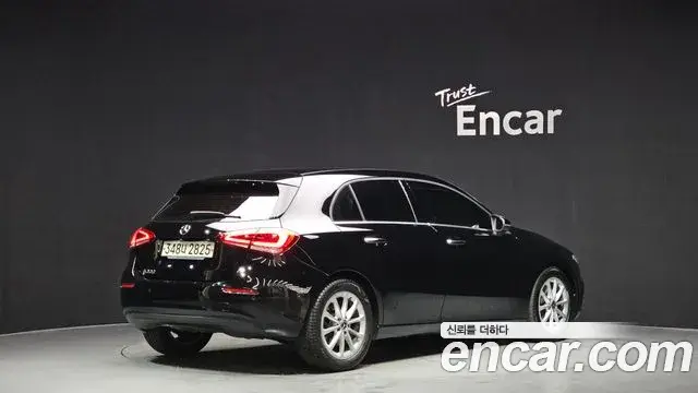 Mercedes-Benz A-Class 2020 — Şəkil 12/21