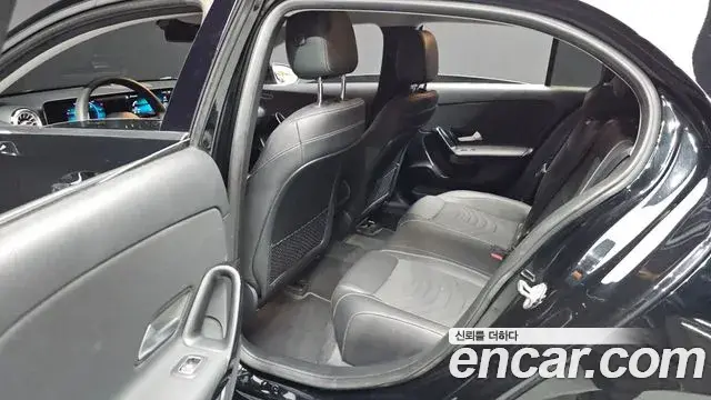 Mercedes-Benz A-Class 2020 — Şəkil 10/21