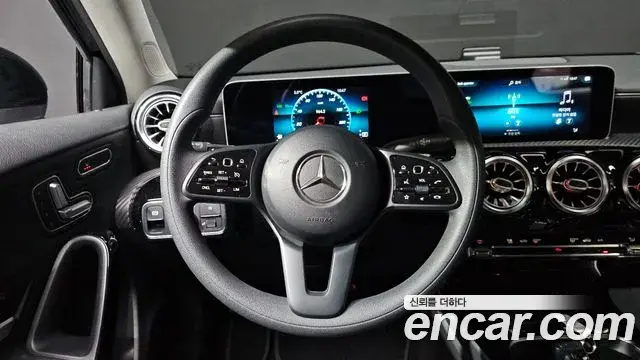 Mercedes-Benz A-Class 2020 — Şəkil 7/21