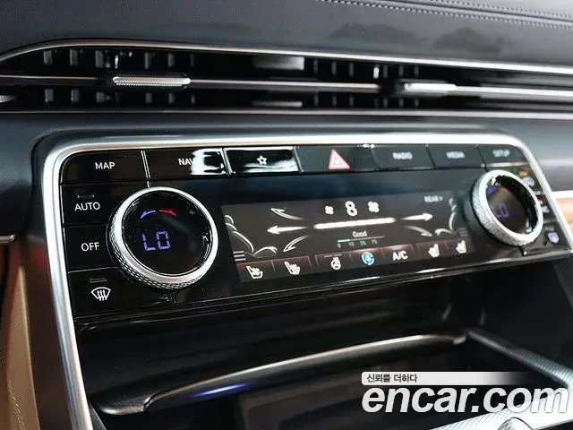 Genesis GV80 2021 — ფოტო 6/20