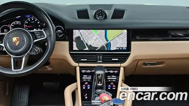 Porsche Cayenne 2021 — Photo 12/20