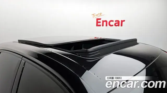 Porsche Cayenne 2021 — Photo 1/20