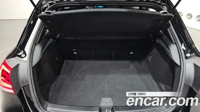 Mercedes-Benz A-Class 2021 — Фото 20/20