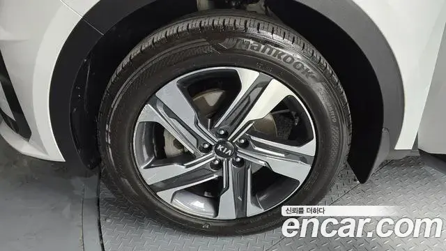 Kia Sorento 2020 — Фото 5/20
