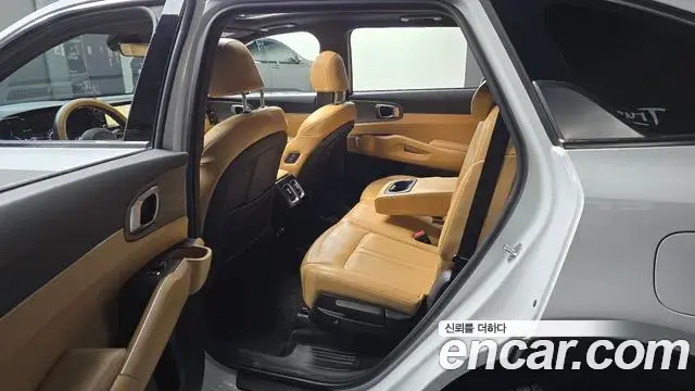 Kia Sorento 2020 — Фото 11/20