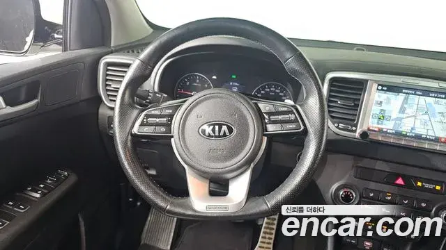 Kia Sportage The Bold 2018 — ფოტო 8/20