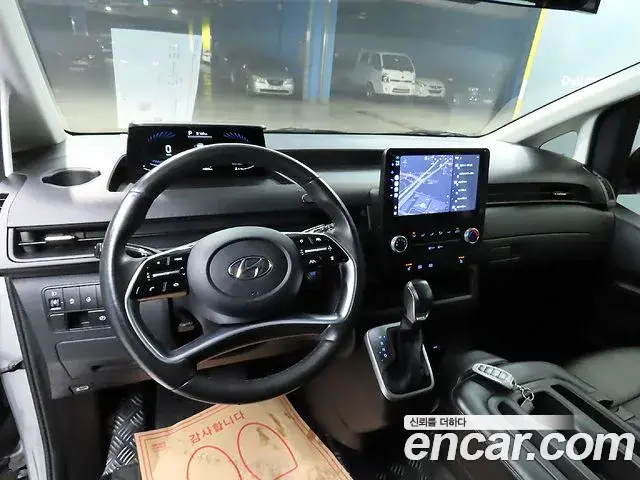 Hyundai Staria 2022 — Şəkil 3/20