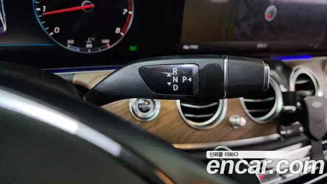 Mercedes-Benz E-Class 2018 — Фото 9/20