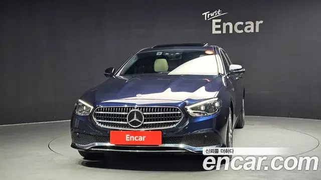 Mercedes-Benz E-Class 2022 — ფოტო 10/20