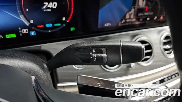 Mercedes-Benz E-Class 2022 — ფოტო 1/20
