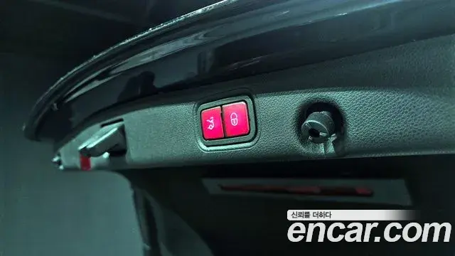 Mercedes-Benz E-Class 2022 — ფოტო 3/20