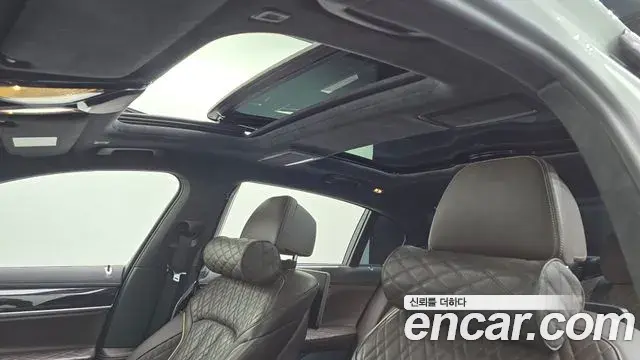 BMW 7 Series 2021 — ფოტო 10/20