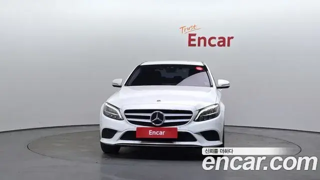 Mercedes-Benz C-Class 2019 — Фото 3/20